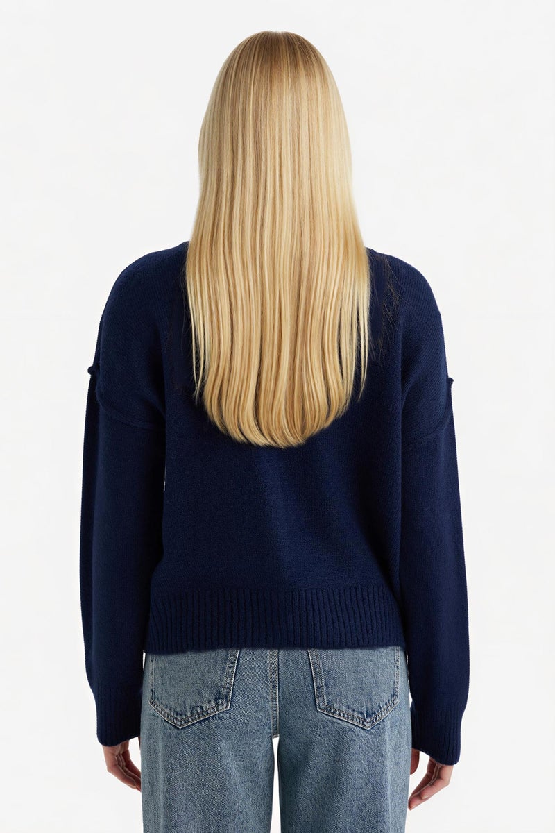 ديفاكتو كارديجان قصة عادية برقبة مستديرة وأزرار - Image 4